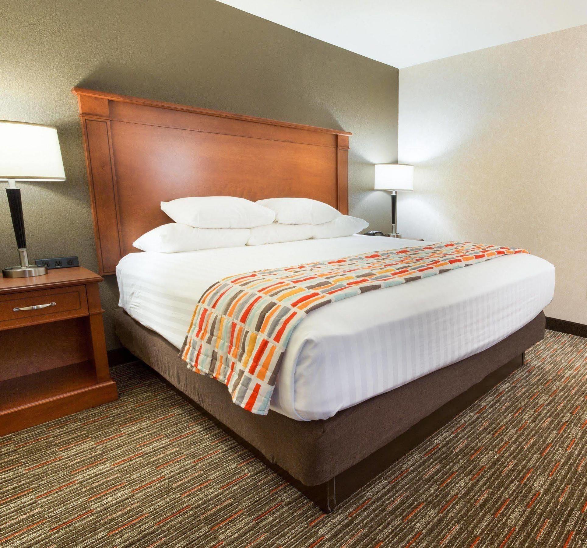 Drury Inn & Suites St. Louis 크리브 코어 외부 사진